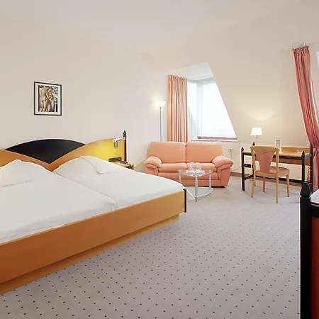 Tryp By Wyndham Centre 3*