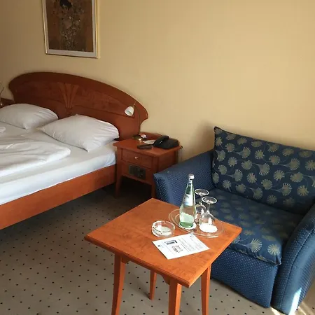Tryp By Wyndham Centre Hotel 3*